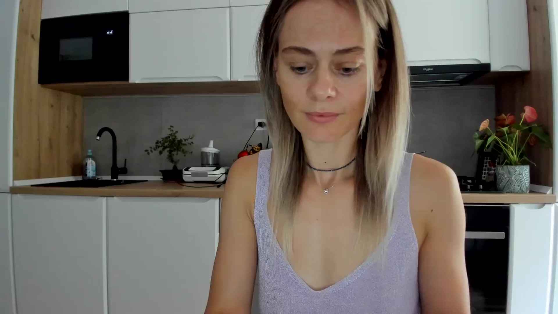 Gallery image thumbnail from DebbyPaige's myfreecams stream on, 08/02/2025, 08:29 image 18 of 20