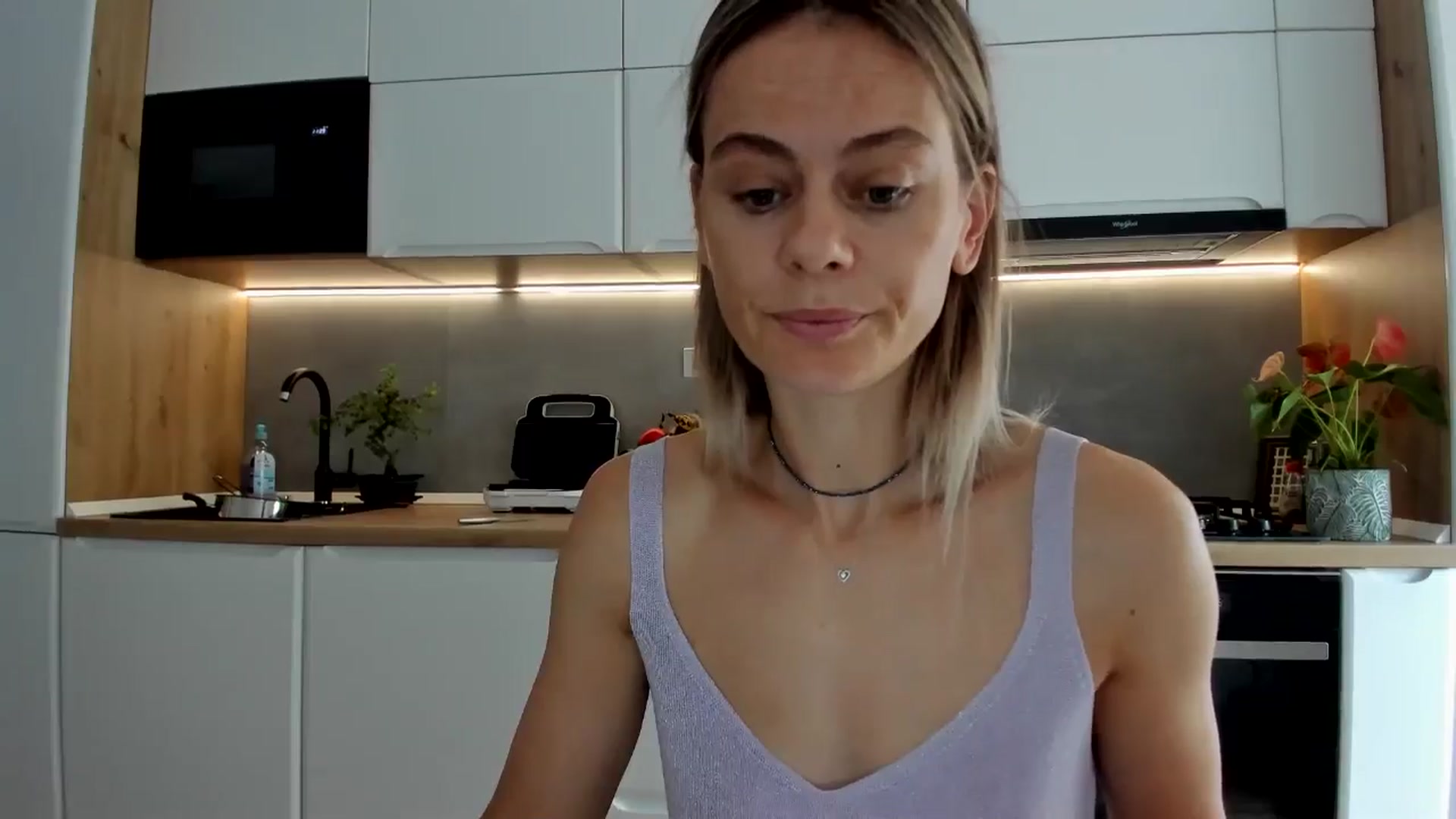 Gallery image thumbnail from DebbyPaige's myfreecams stream on, 08/02/2025, 10:40 image 11 of 20