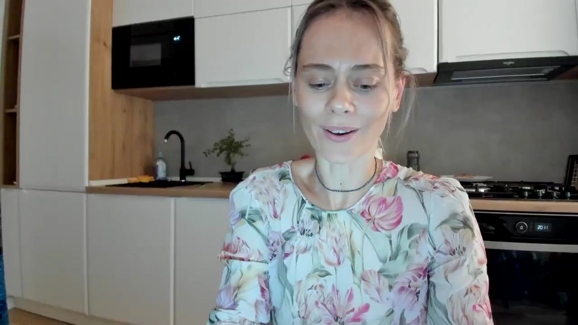 Gallery image thumbnail from DebbyPaige's myfreecams stream on, 08/02/2025, 17:23 image 20 of 20