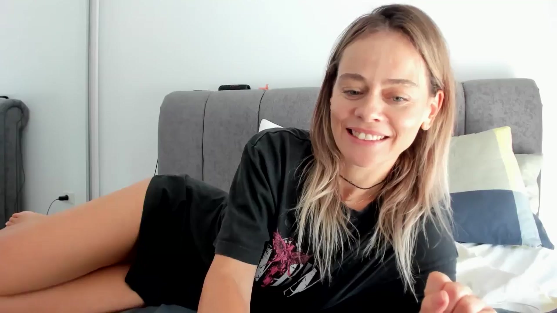 Gallery image thumbnail from DebbyPaige's myfreecams stream on, 08/03/2025, 13:48 image 3 of 20