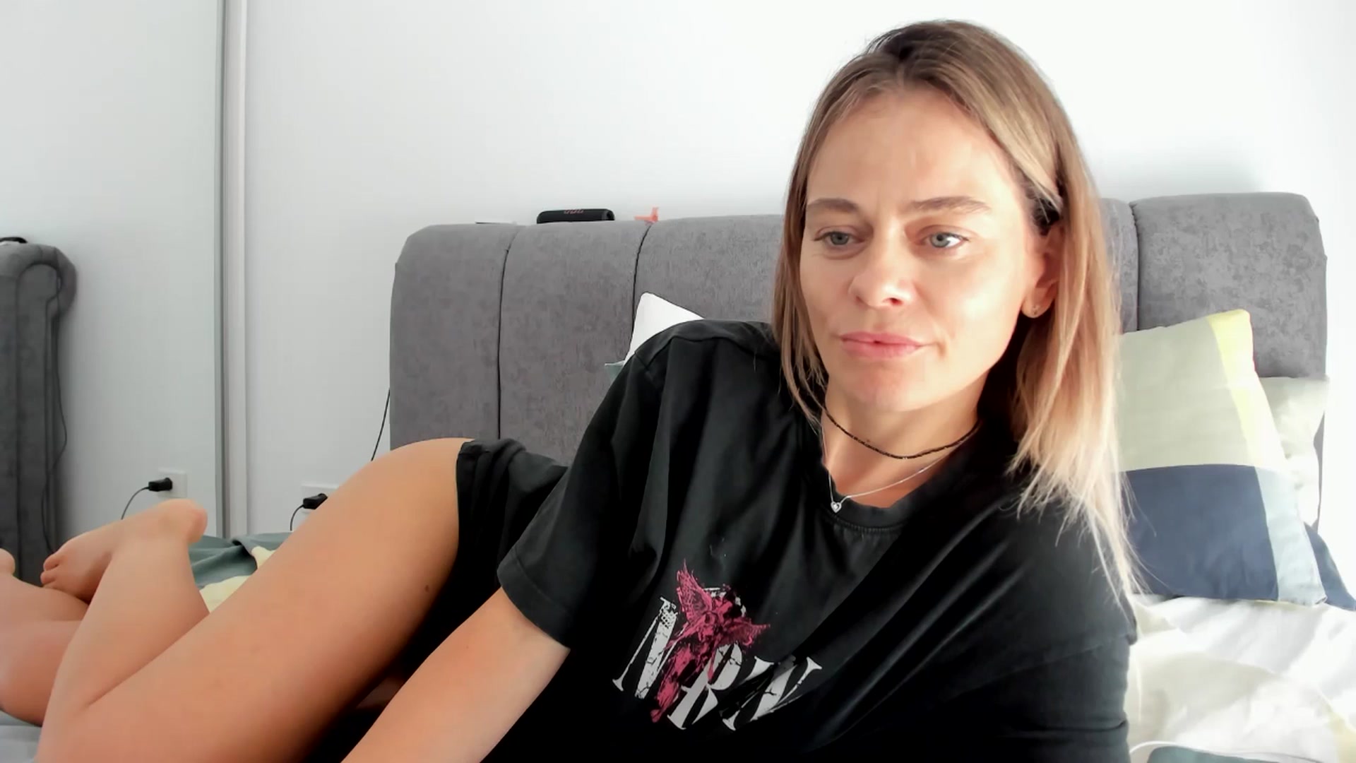 Gallery image thumbnail from DebbyPaige's myfreecams stream on, 08/03/2025, 13:48 image 6 of 20