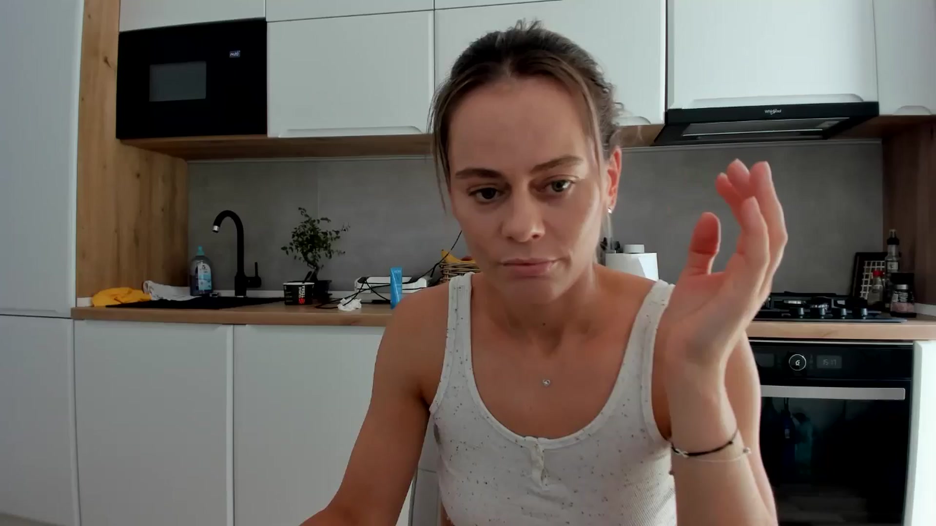 Gallery image thumbnail from DebbyPaige's myfreecams stream on, 08/05/2025, 12:51 image 1 of 20