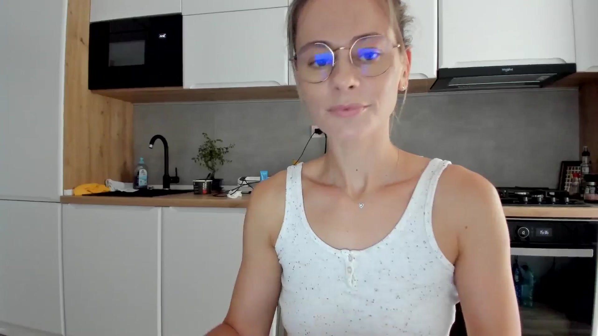 Gallery image thumbnail from DebbyPaige's myfreecams stream on, 08/05/2025, 12:51 image 13 of 20