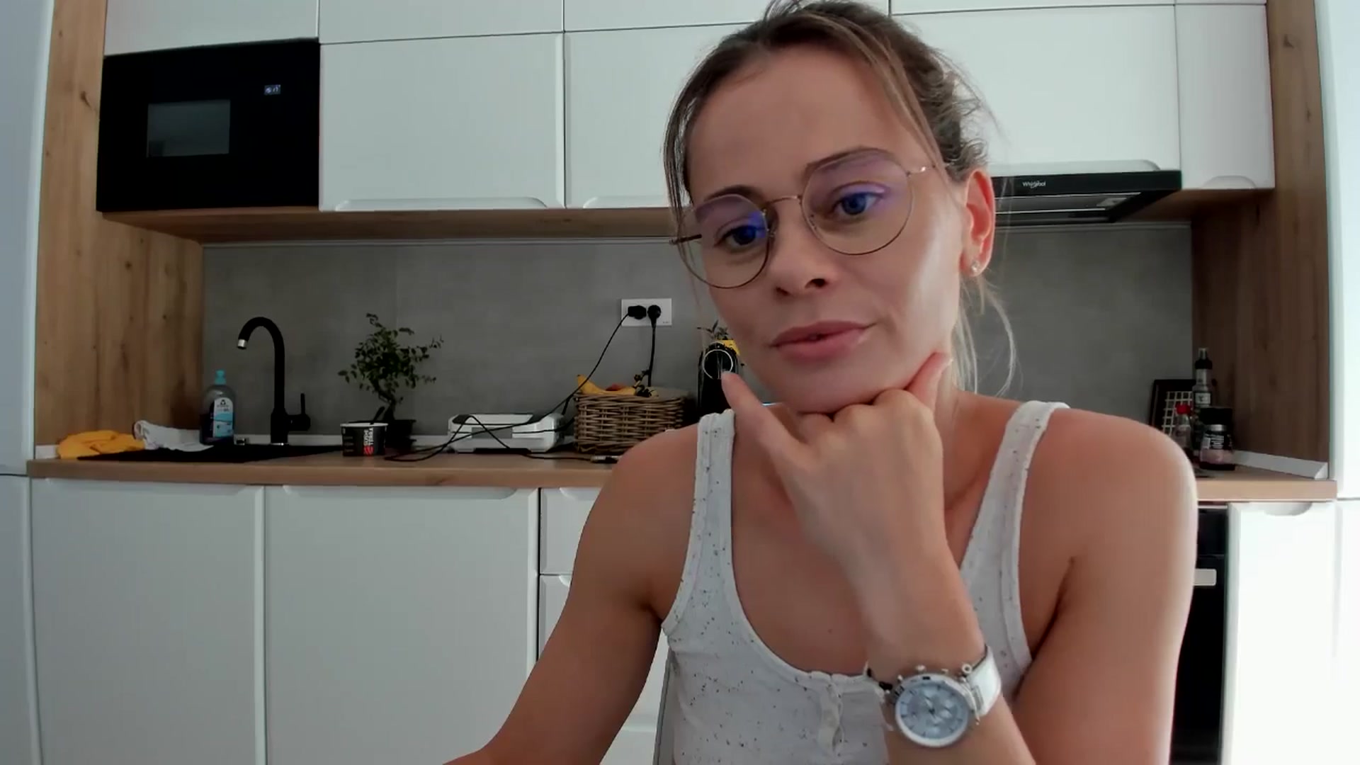 Gallery image thumbnail from DebbyPaige's myfreecams stream on, 08/05/2025, 14:52 image 3 of 20