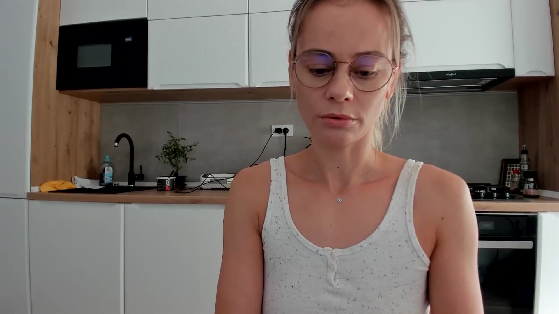 Gallery image thumbnail from DebbyPaige's myfreecams stream on, 08/05/2025, 14:52 image 16 of 20