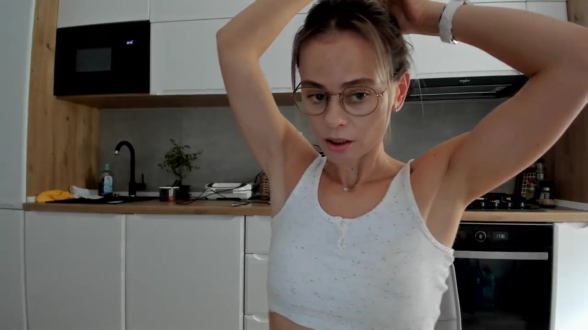 Gallery image thumbnail from DebbyPaige's myfreecams stream on, 08/05/2025, 14:52 image 19 of 20