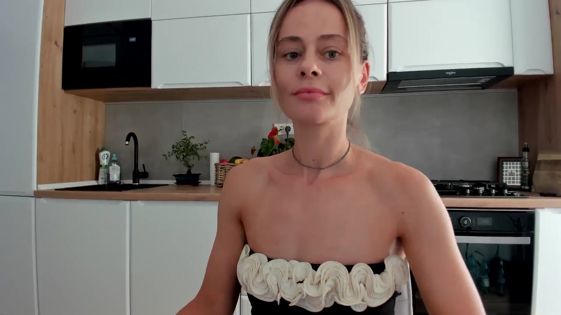 Gallery image thumbnail from DebbyPaige's myfreecams stream on, 08/09/2025, 15:15 image 15 of 20