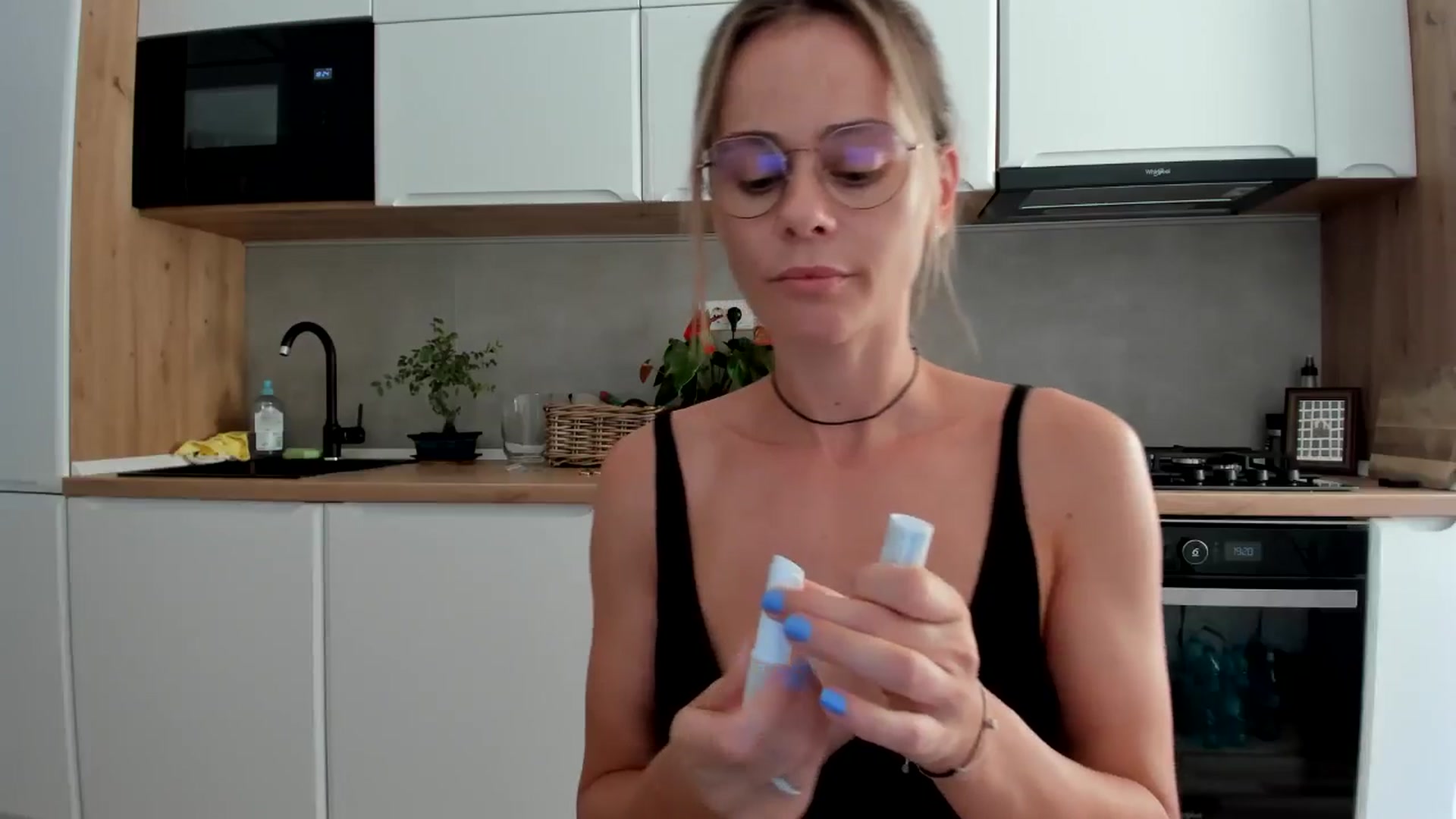 Gallery image thumbnail from DebbyPaige's myfreecams stream on, 08/10/2025, 16:53 image 15 of 20