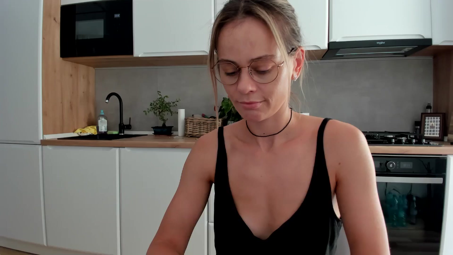 Gallery image thumbnail from DebbyPaige's myfreecams stream on, 08/10/2025, 16:53 image 1 of 20