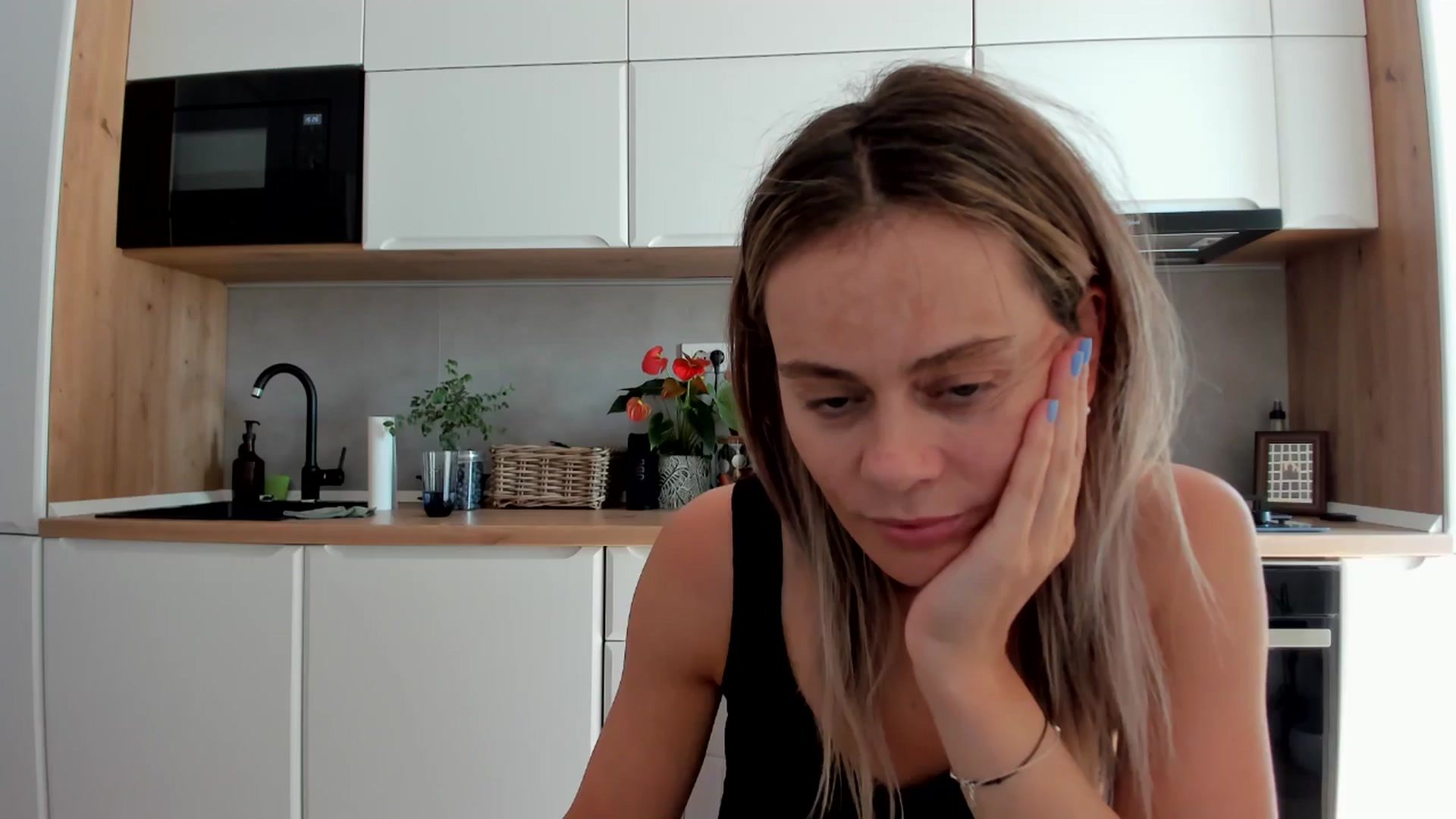 Gallery image thumbnail from DebbyPaige's myfreecams stream on, 08/12/2025, 15:00 image 1 of 20