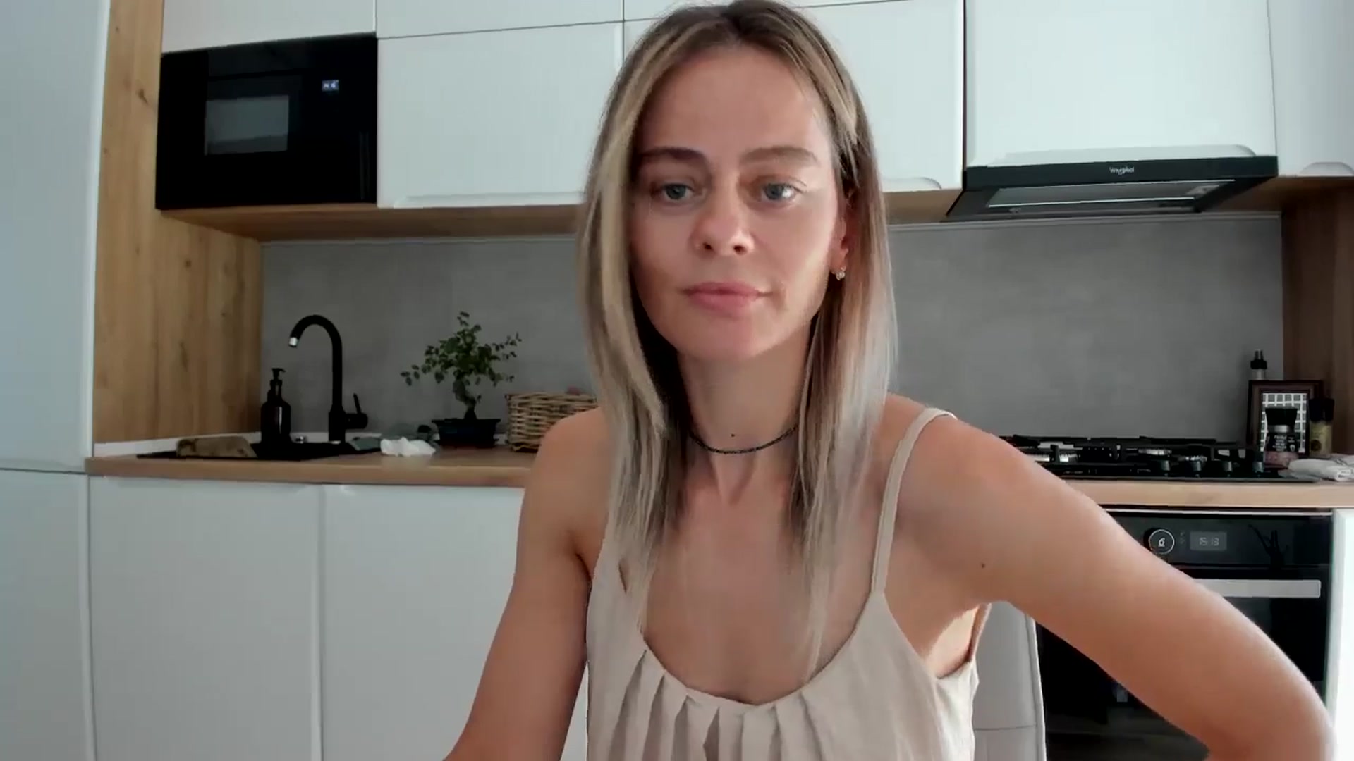 Gallery image thumbnail from DebbyPaige's myfreecams stream on, 08/14/2025, 14:23 image 7 of 20