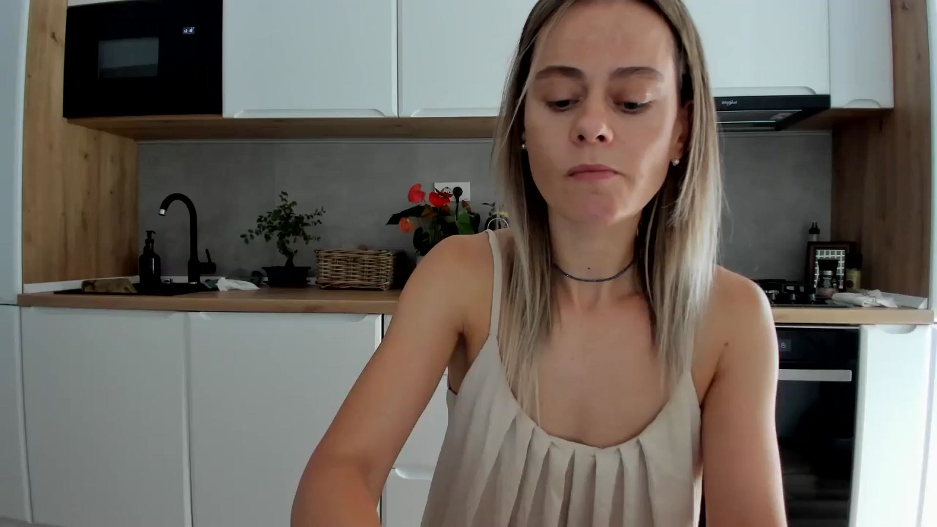 Gallery image thumbnail from DebbyPaige's myfreecams stream on, 08/14/2025, 14:23 image 1 of 20