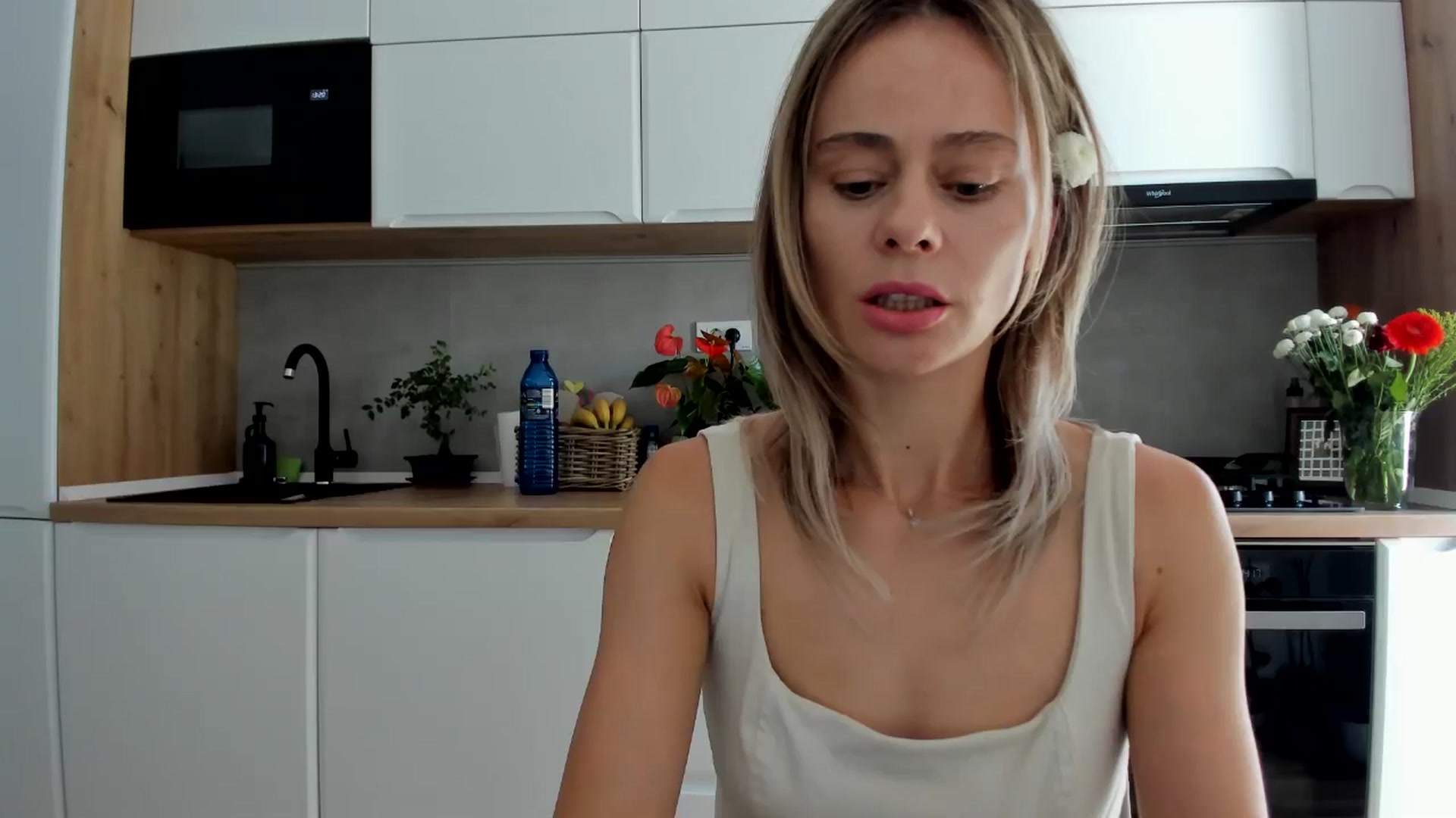 Gallery image thumbnail from DebbyPaige's myfreecams stream on, 08/17/2025, 11:47 image 12 of 20