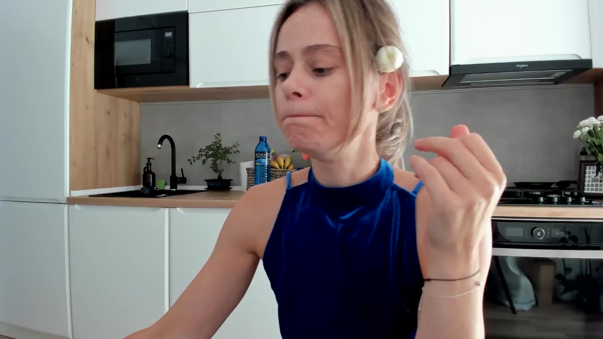 Gallery image thumbnail from DebbyPaige's myfreecams stream on, 08/17/2025, 13:44 image 18 of 20