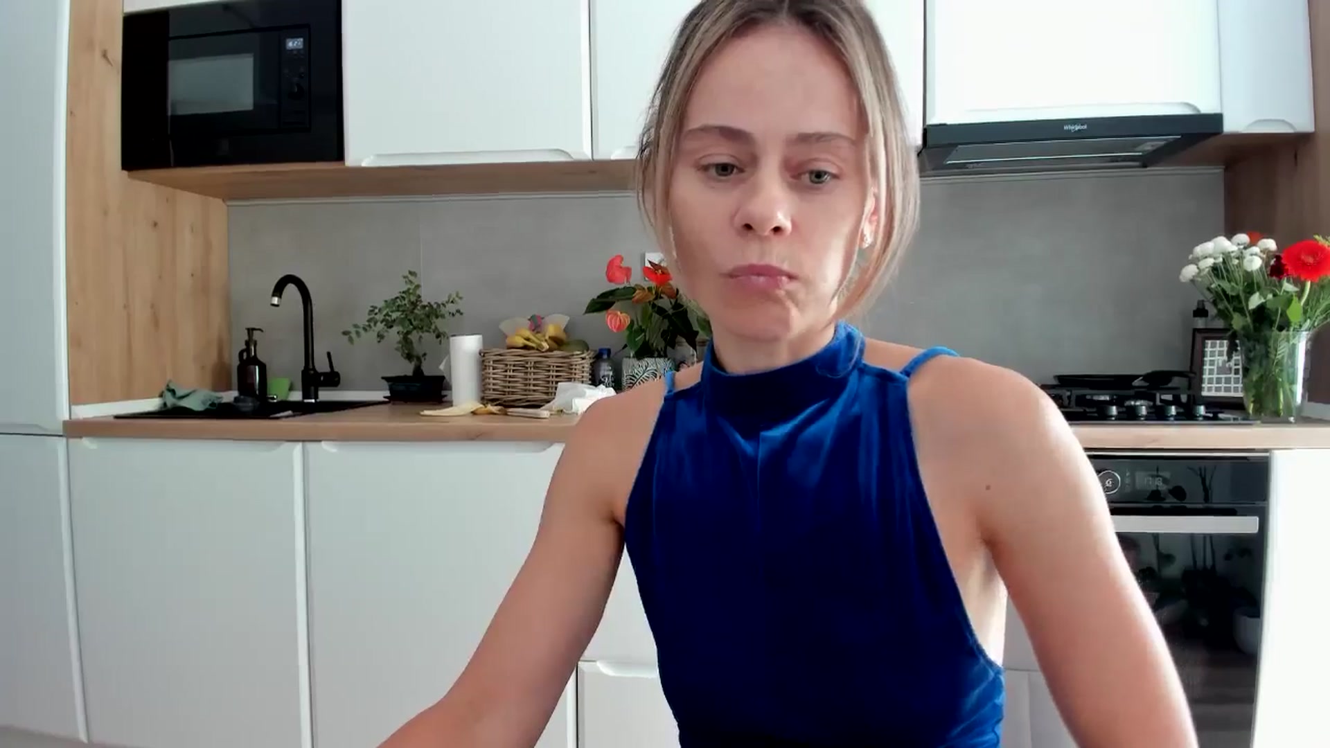 Gallery image thumbnail from DebbyPaige's myfreecams stream on, 08/17/2025, 14:42 image 8 of 20