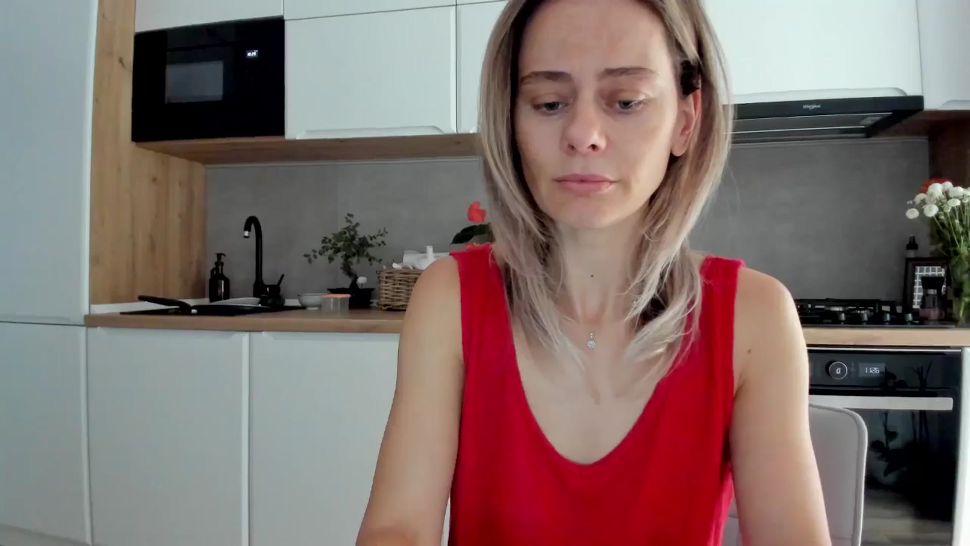 Gallery image thumbnail from DebbyPaige's myfreecams stream on, 08/18/2025, 09:14 image 9 of 20