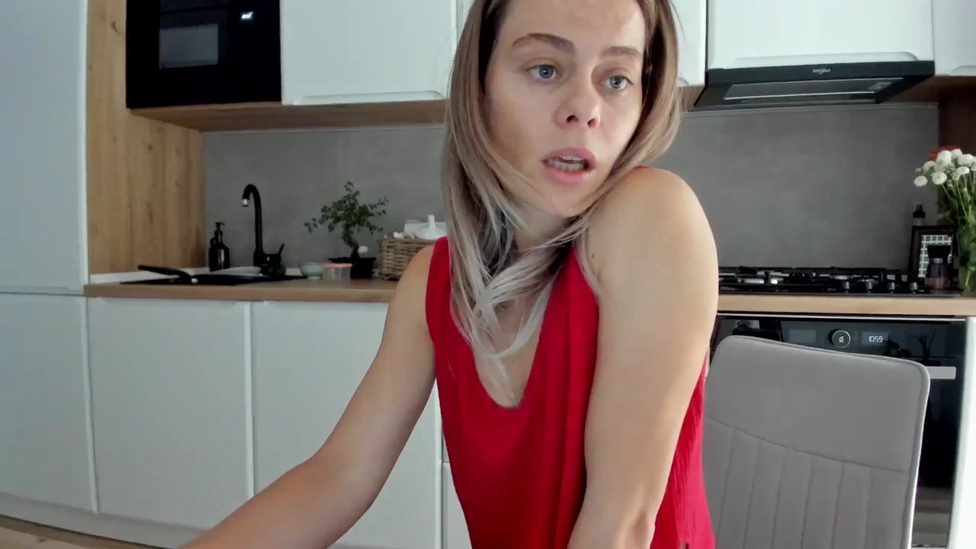Gallery image thumbnail from DebbyPaige's myfreecams stream on, 08/18/2025, 09:14 image 2 of 20
