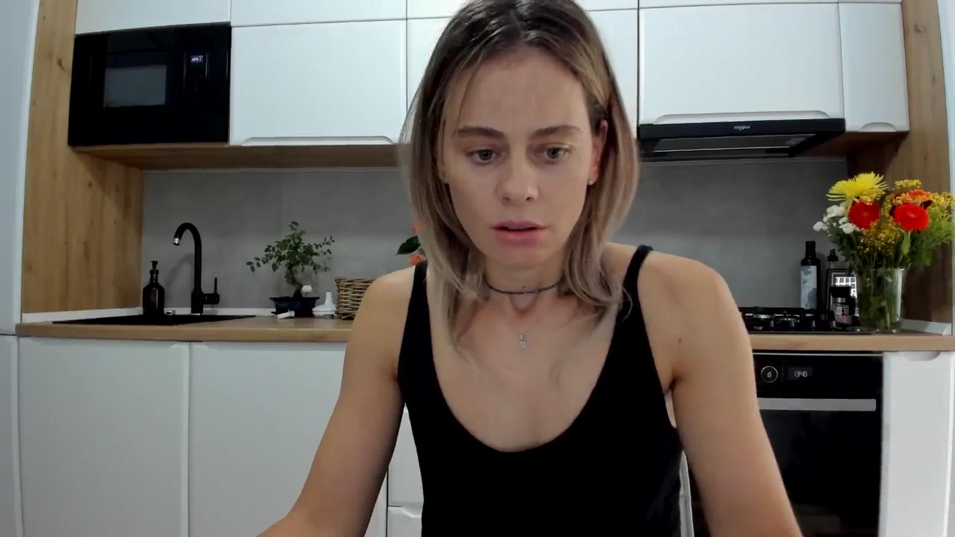 Gallery image thumbnail from DebbyPaige's myfreecams stream on, 08/19/2025, 11:22 image 16 of 20