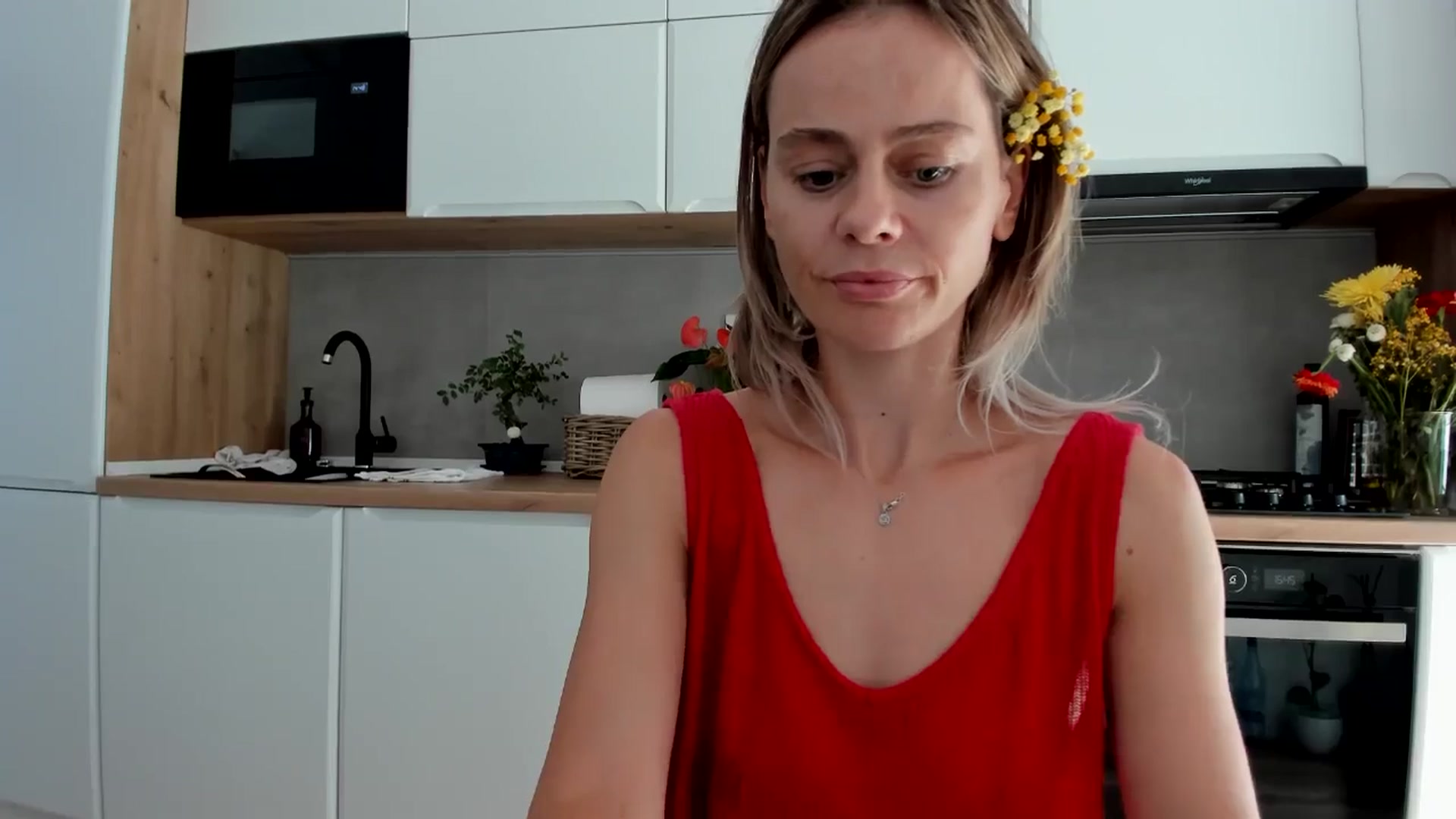 Gallery image thumbnail from DebbyPaige's myfreecams stream on, 08/20/2025, 12:53 image 15 of 20