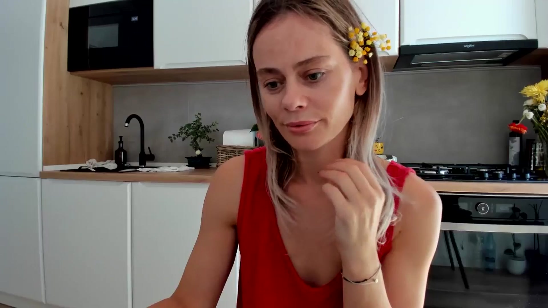 Gallery image thumbnail from DebbyPaige's myfreecams stream on, 08/20/2025, 13:43 image 14 of 20