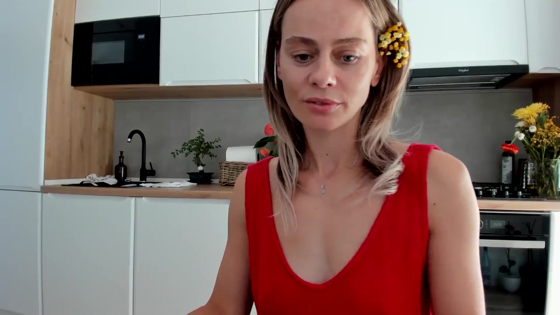 Gallery image thumbnail from DebbyPaige's myfreecams stream on, 08/20/2025, 13:43 image 5 of 20