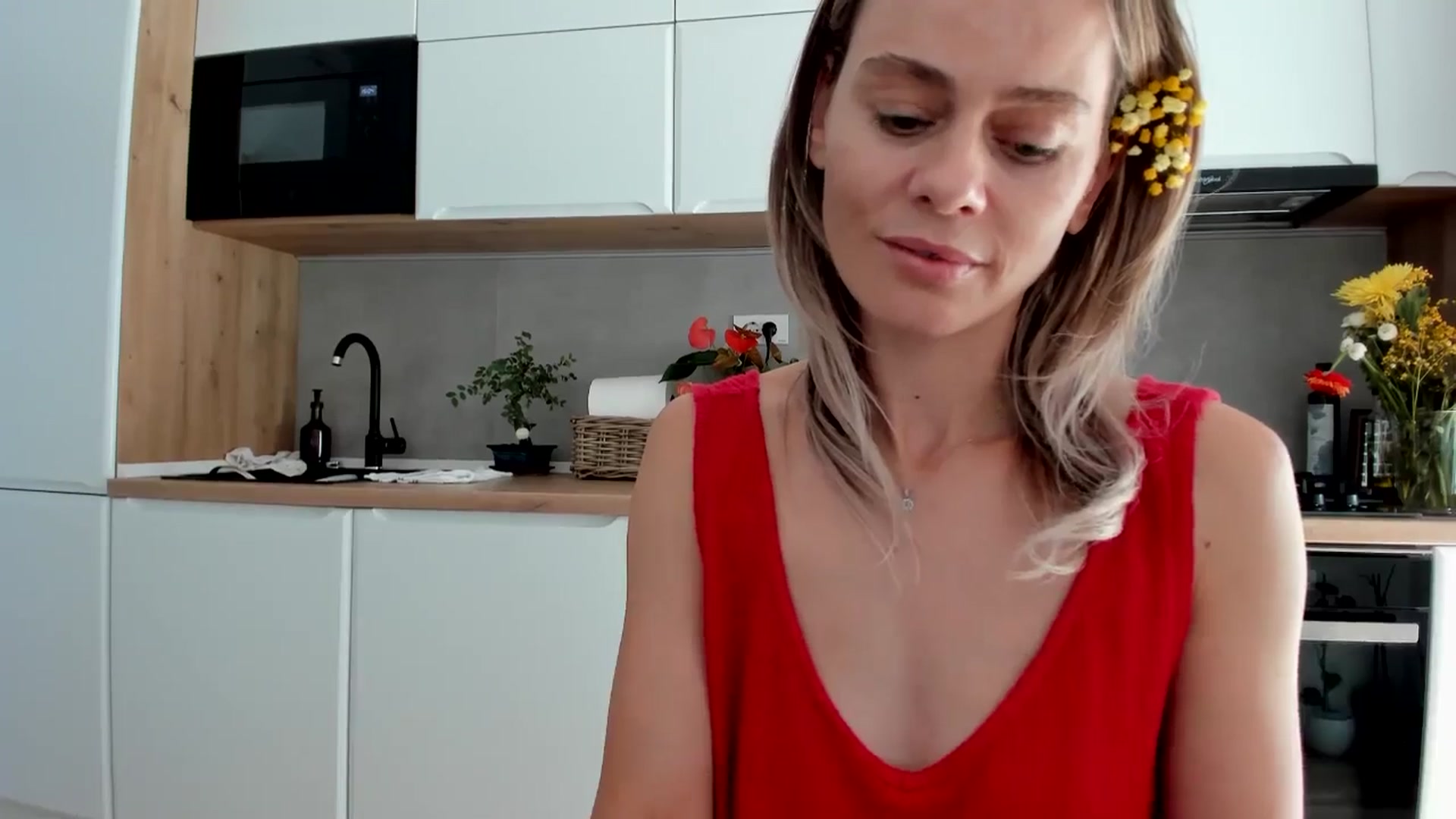 Gallery image thumbnail from DebbyPaige's myfreecams stream on, 08/20/2025, 13:43 image 3 of 20