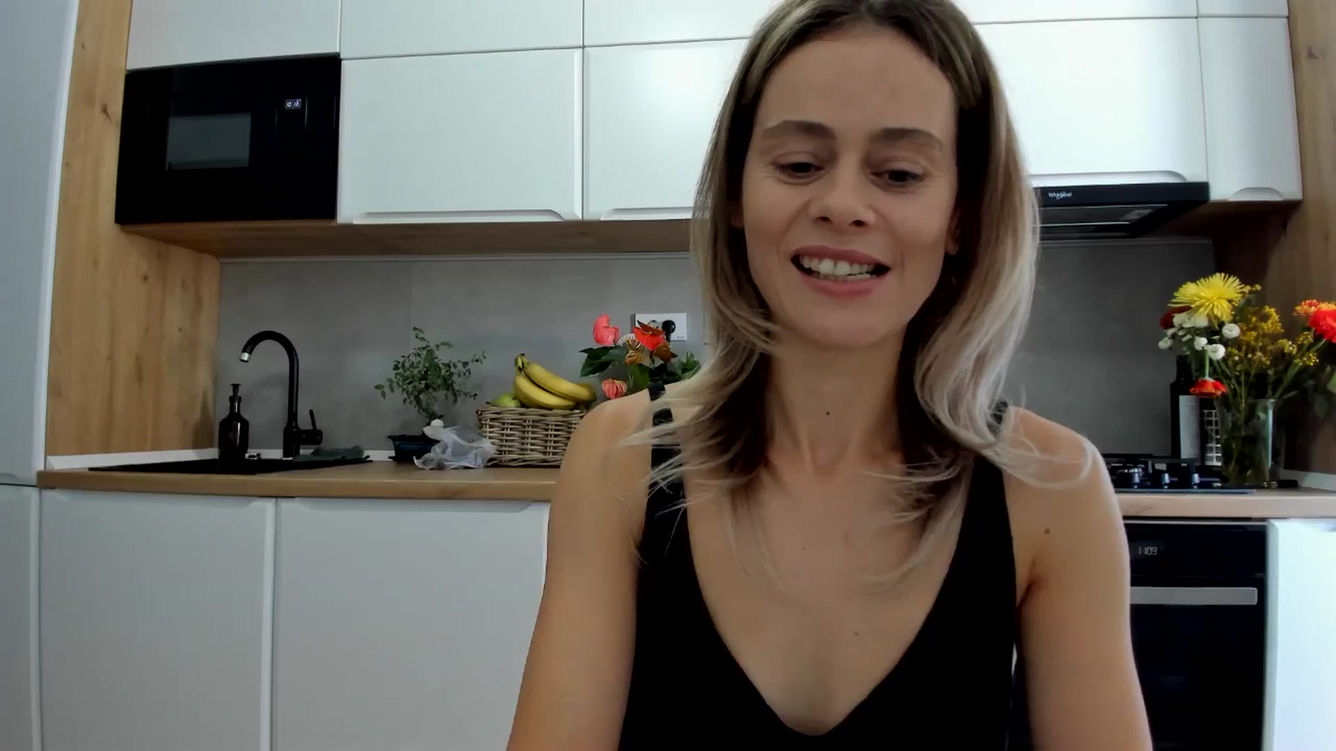 Gallery image thumbnail from DebbyPaige's myfreecams stream on, 08/21/2025, 10:18 image 2 of 20
