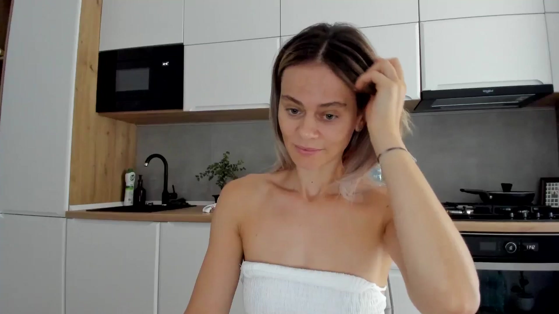 Gallery image thumbnail from DebbyPaige's myfreecams stream on, 08/28/2025, 09:30 image 15 of 20