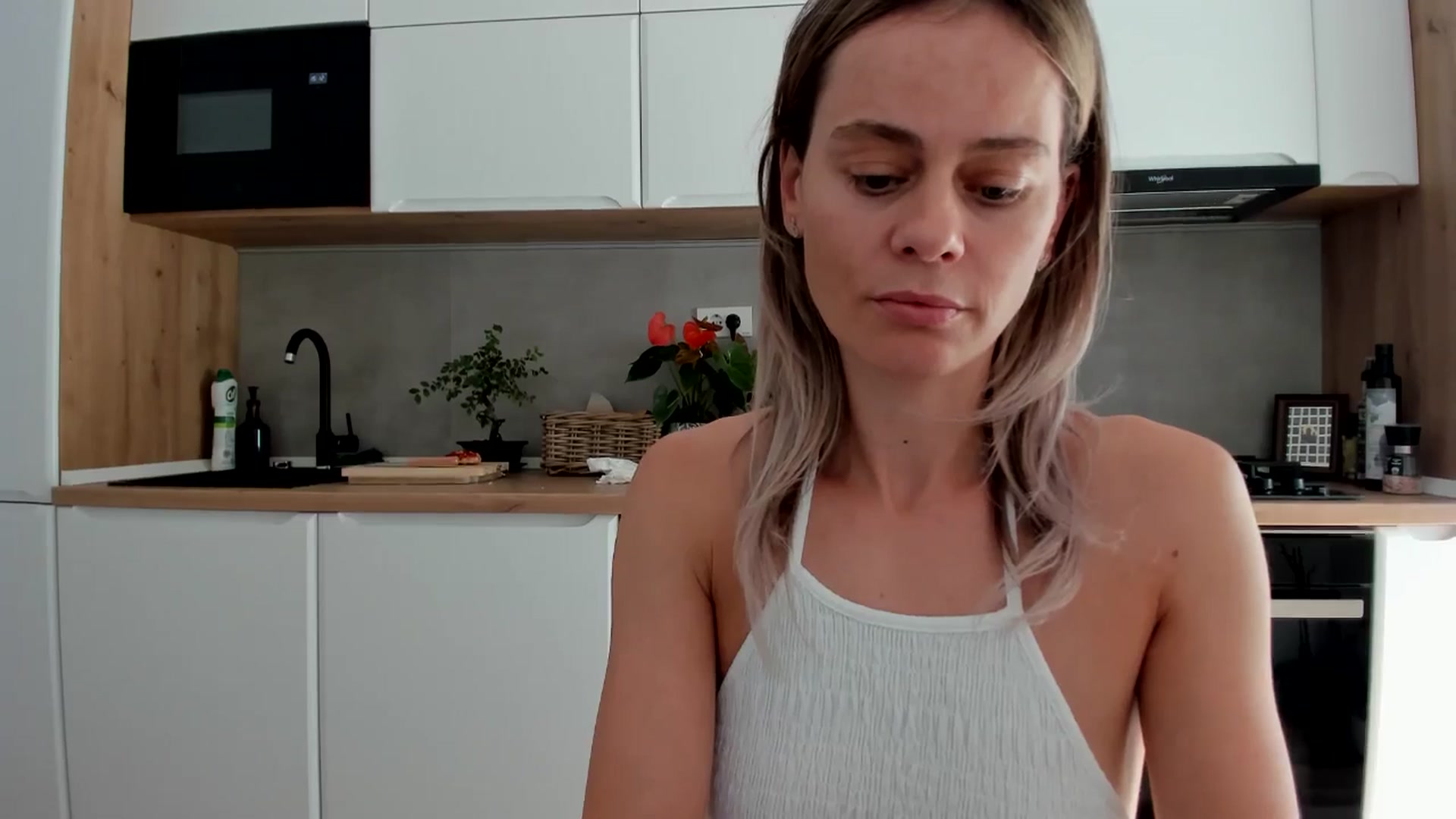 Gallery image thumbnail from DebbyPaige's myfreecams stream on, 08/28/2025, 13:40 image 17 of 20