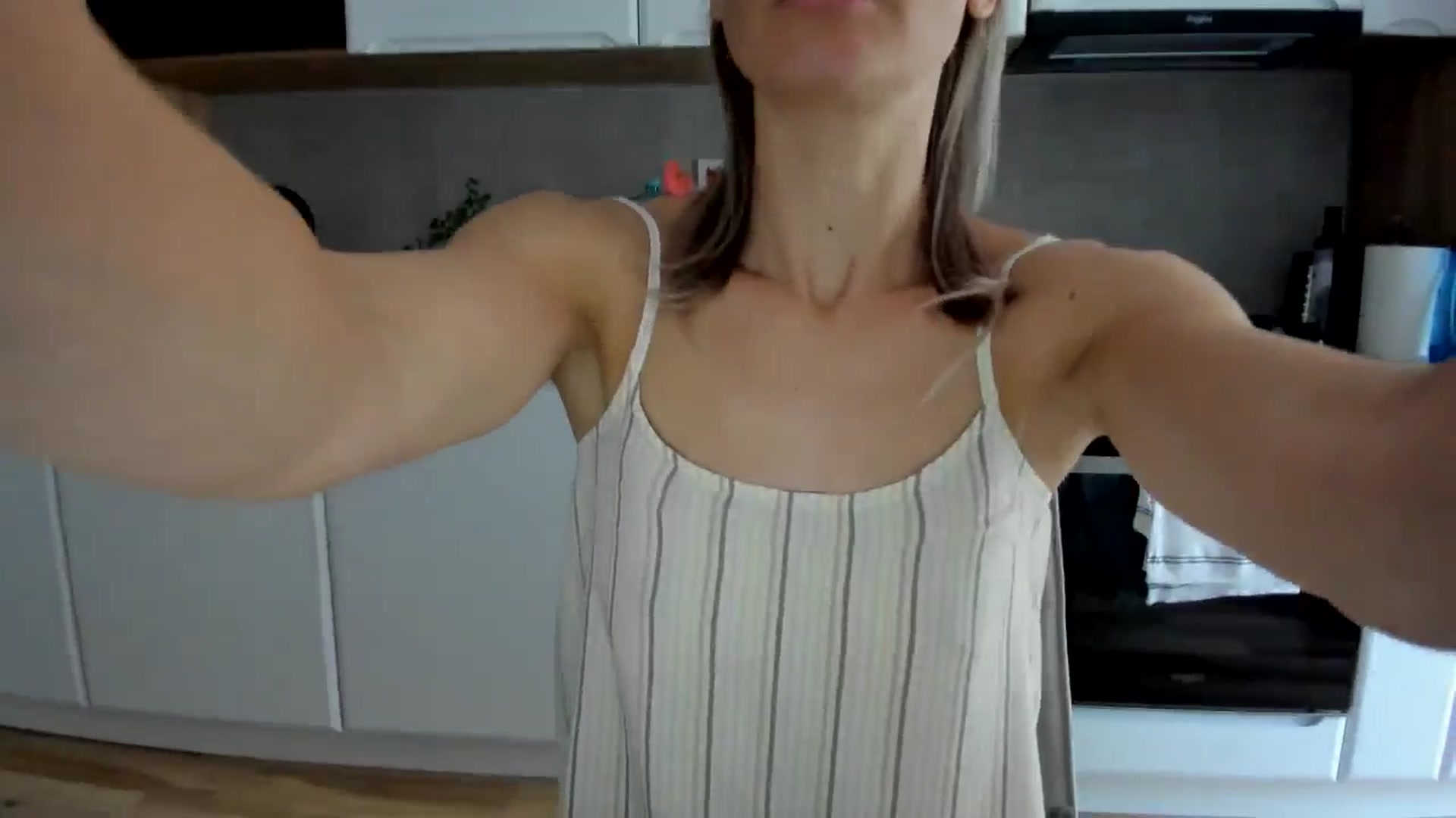 Gallery image thumbnail from DebbyPaige's myfreecams stream on, 08/29/2025, 10:01 image 10 of 20