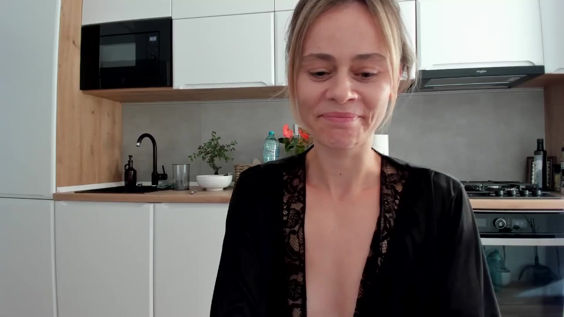 Gallery image thumbnail from DebbyPaige's myfreecams stream on, 08/30/2025, 15:22 image 7 of 20