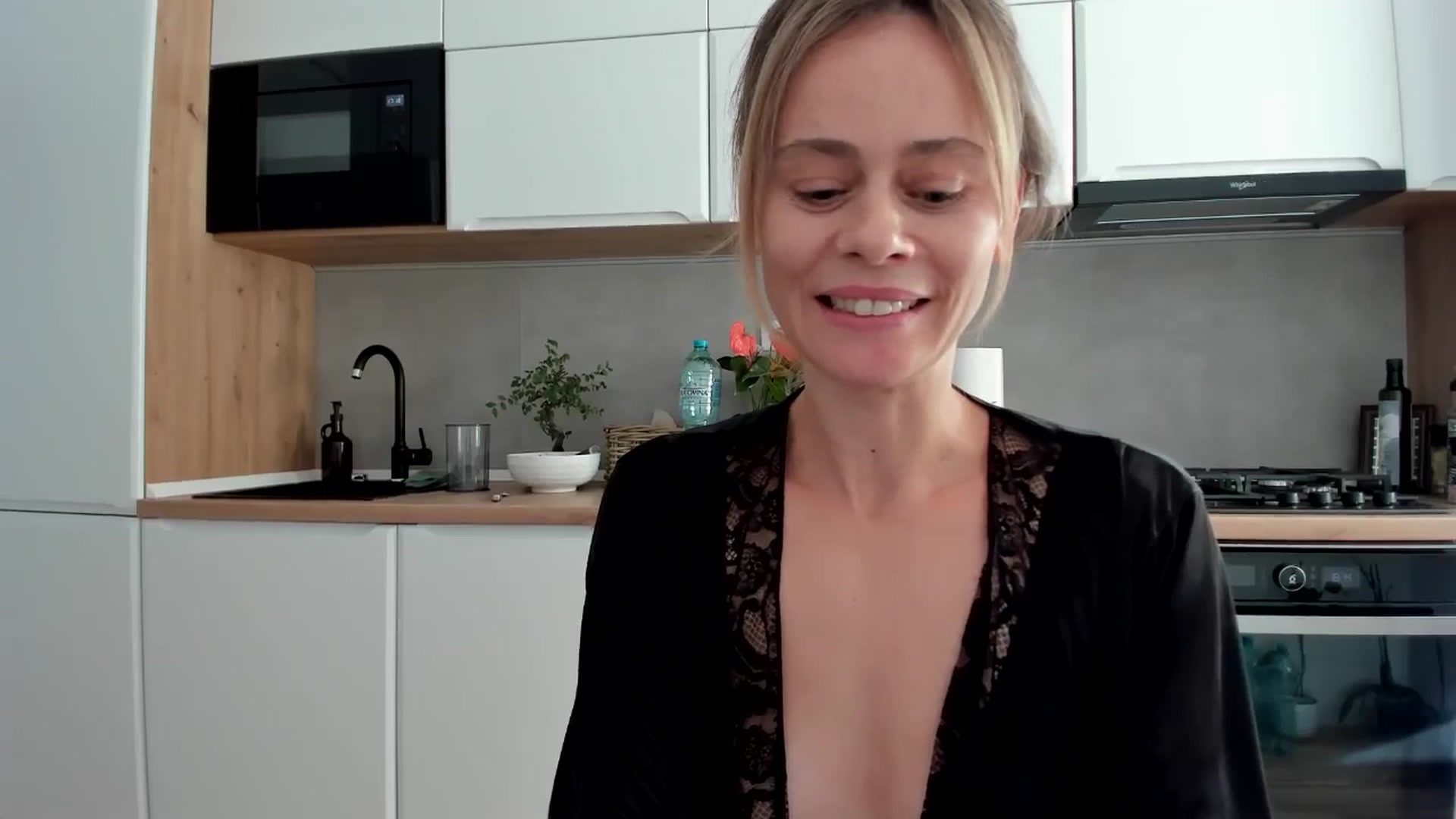 Gallery image thumbnail from DebbyPaige's myfreecams stream on, 08/30/2025, 15:22 image 8 of 20