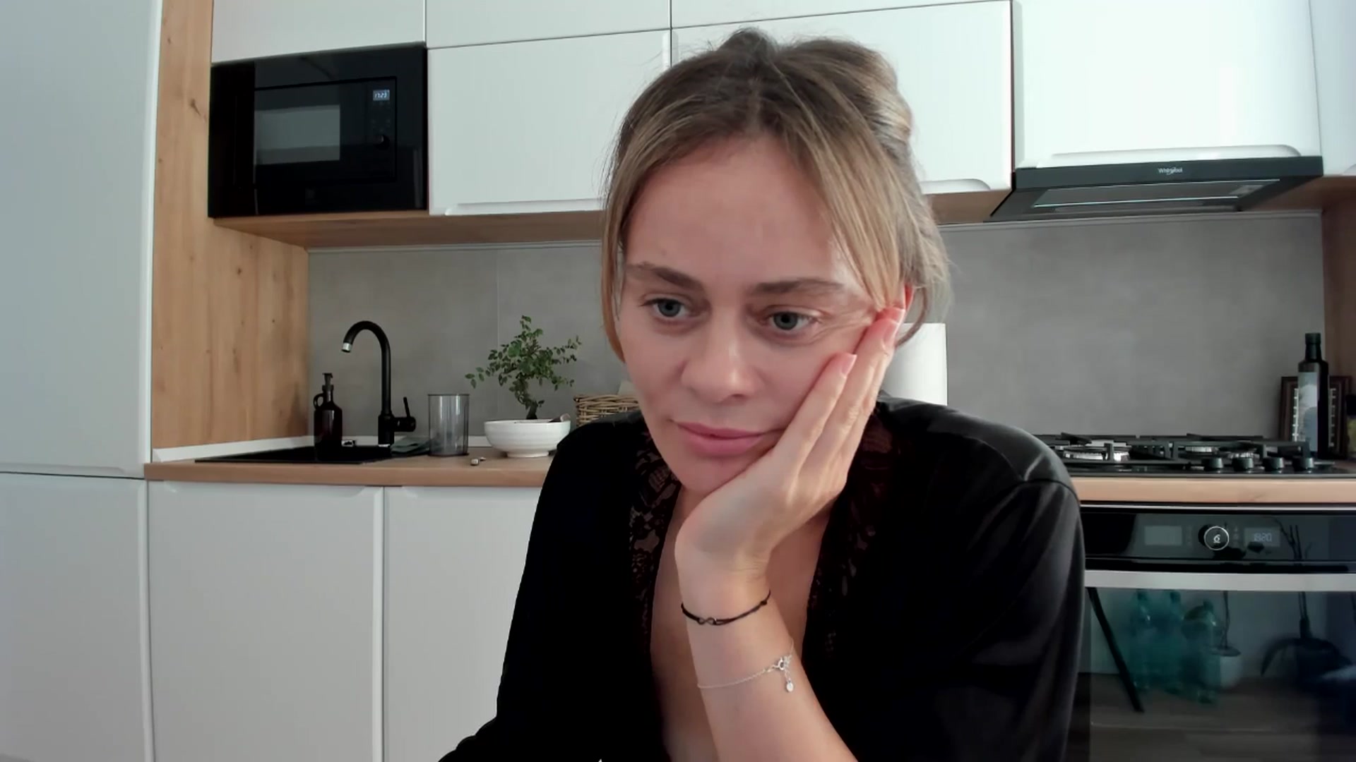 Gallery image thumbnail from DebbyPaige's myfreecams stream on, 08/30/2025, 15:22 image 19 of 20