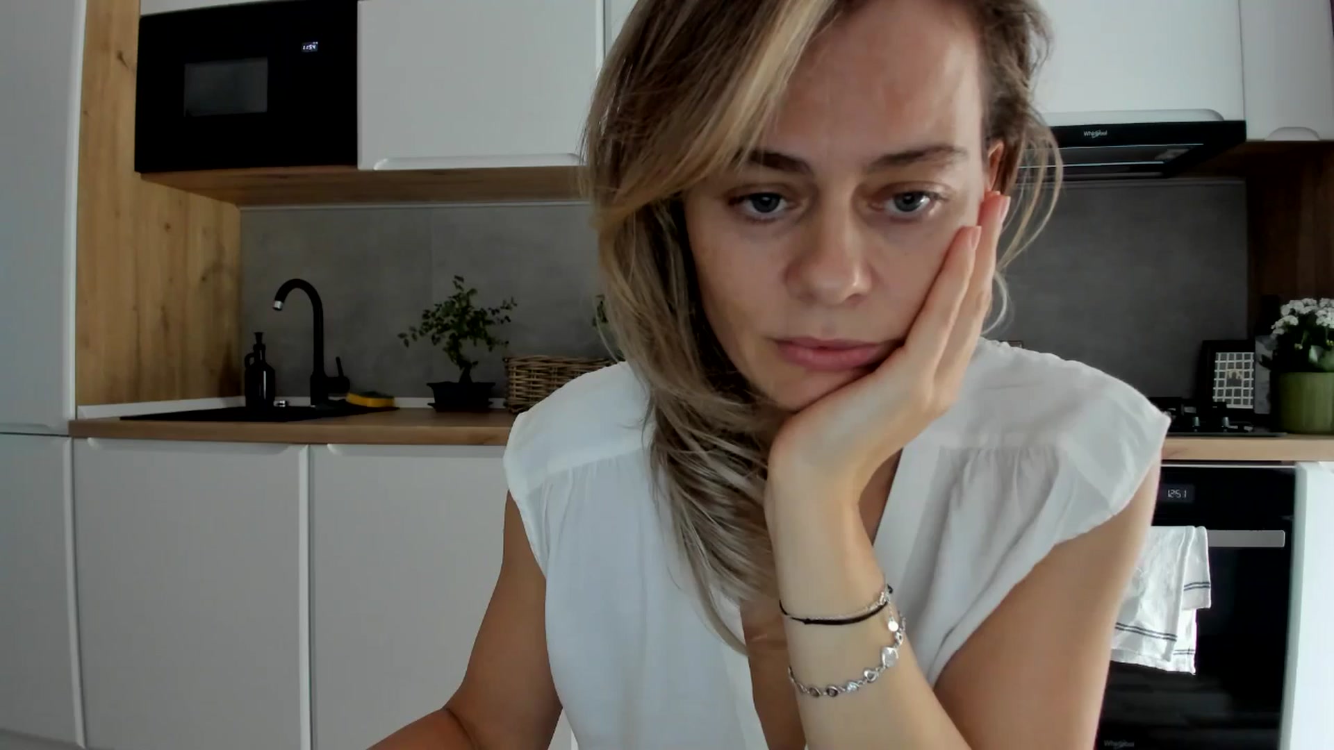 Gallery image thumbnail from DebbyPaige's myfreecams stream on, 09/01/2025, 09:53 image 20 of 20
