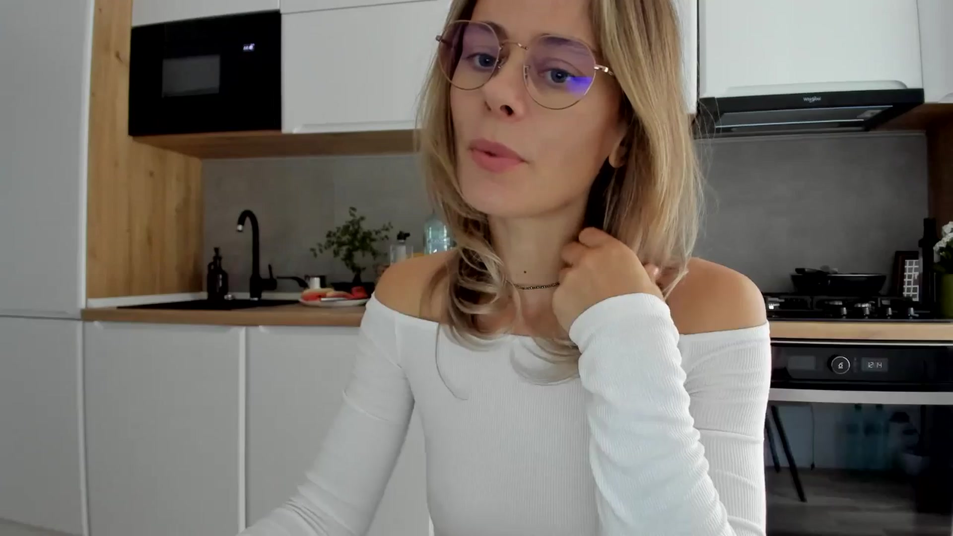 Gallery image thumbnail from DebbyPaige's myfreecams stream on, 09/03/2025, 10:01 image 11 of 20