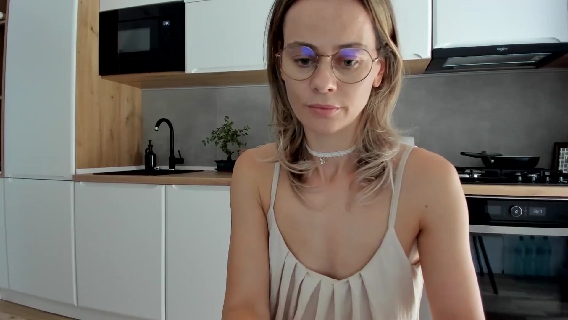 Gallery image thumbnail from DebbyPaige's myfreecams stream on, 09/04/2025, 12:00 image 9 of 20