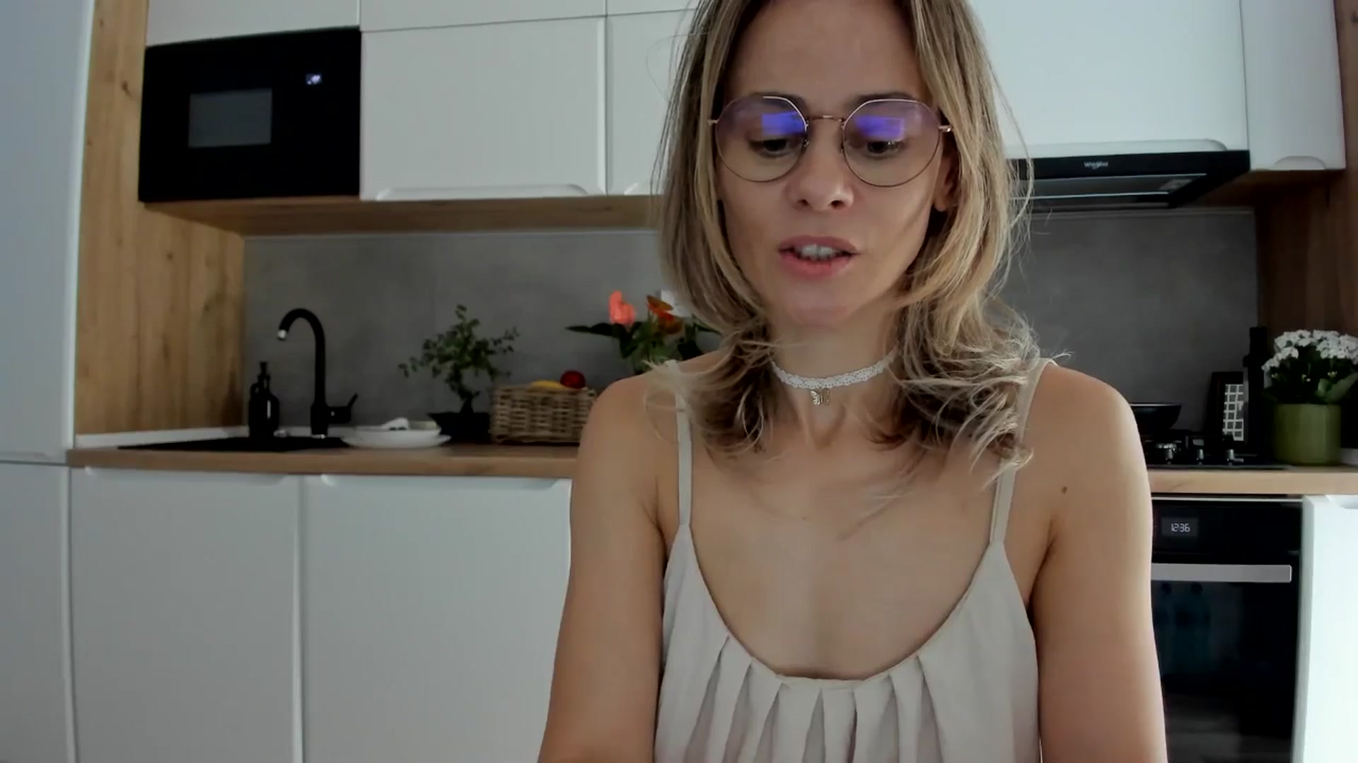Gallery image thumbnail from DebbyPaige's myfreecams stream on, 09/04/2025, 12:00 image 2 of 20