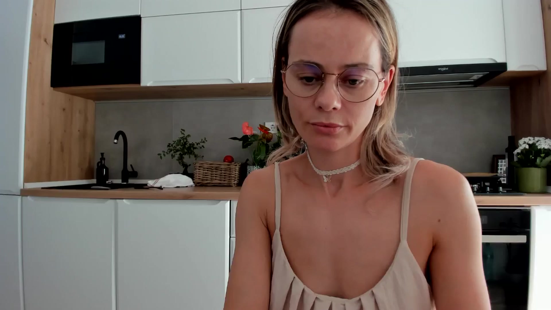 Gallery image thumbnail from DebbyPaige's myfreecams stream on, 09/04/2025, 13:30 image 19 of 20