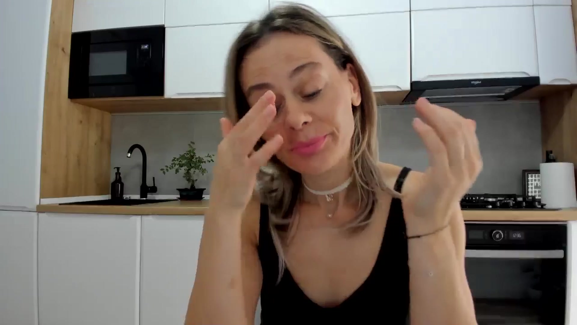 Gallery image thumbnail from DebbyPaige's myfreecams stream on, 09/15/2025, 12:04 image 4 of 20