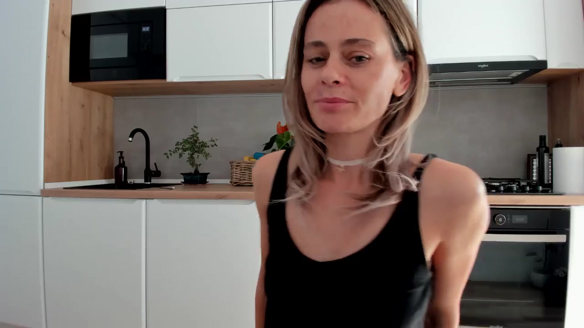 Gallery image thumbnail from DebbyPaige's myfreecams stream on, 09/15/2025, 14:22 image 9 of 20