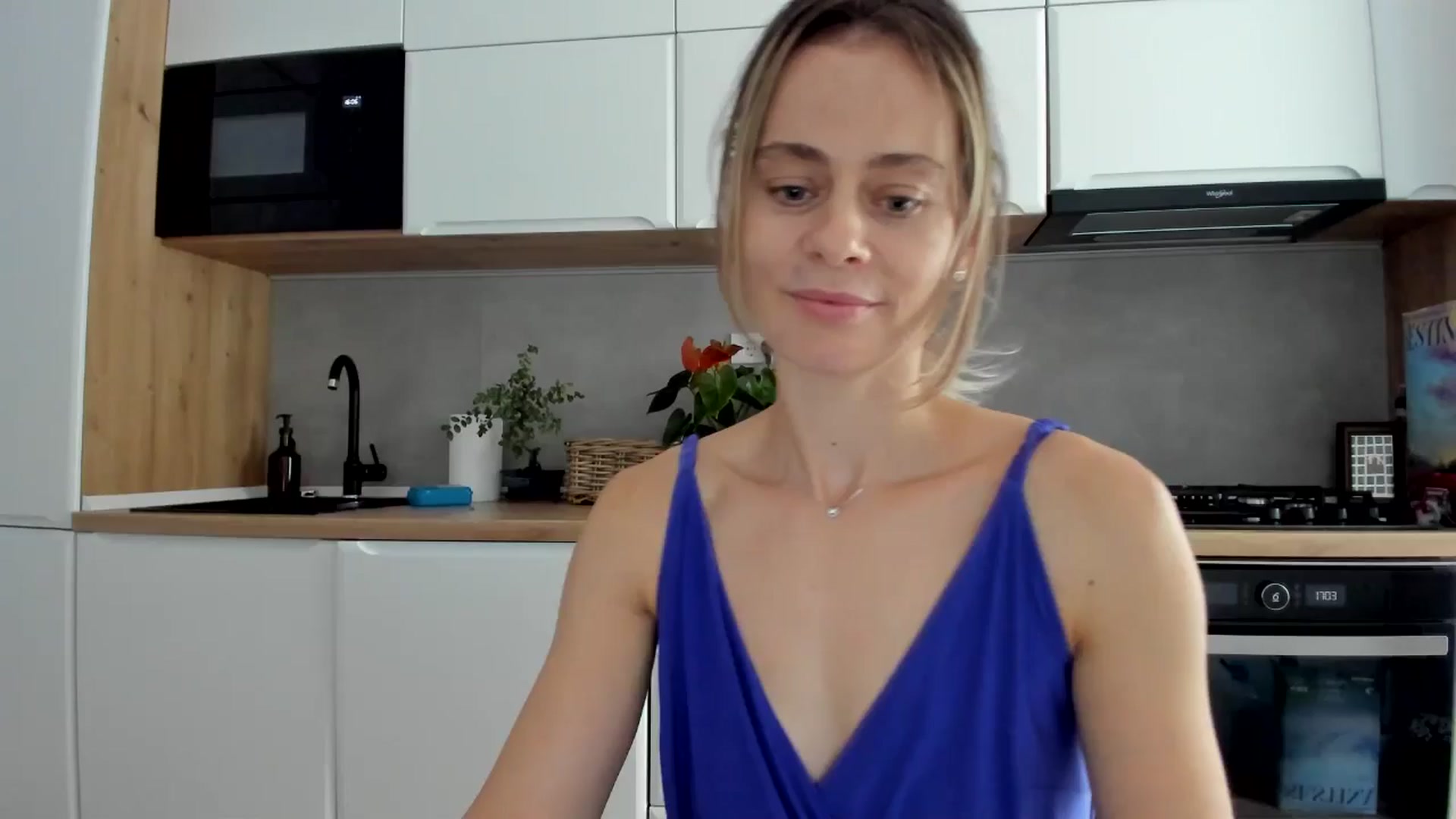 Gallery image thumbnail from DebbyPaige's myfreecams stream on, 09/16/2025, 14:13 image 16 of 20