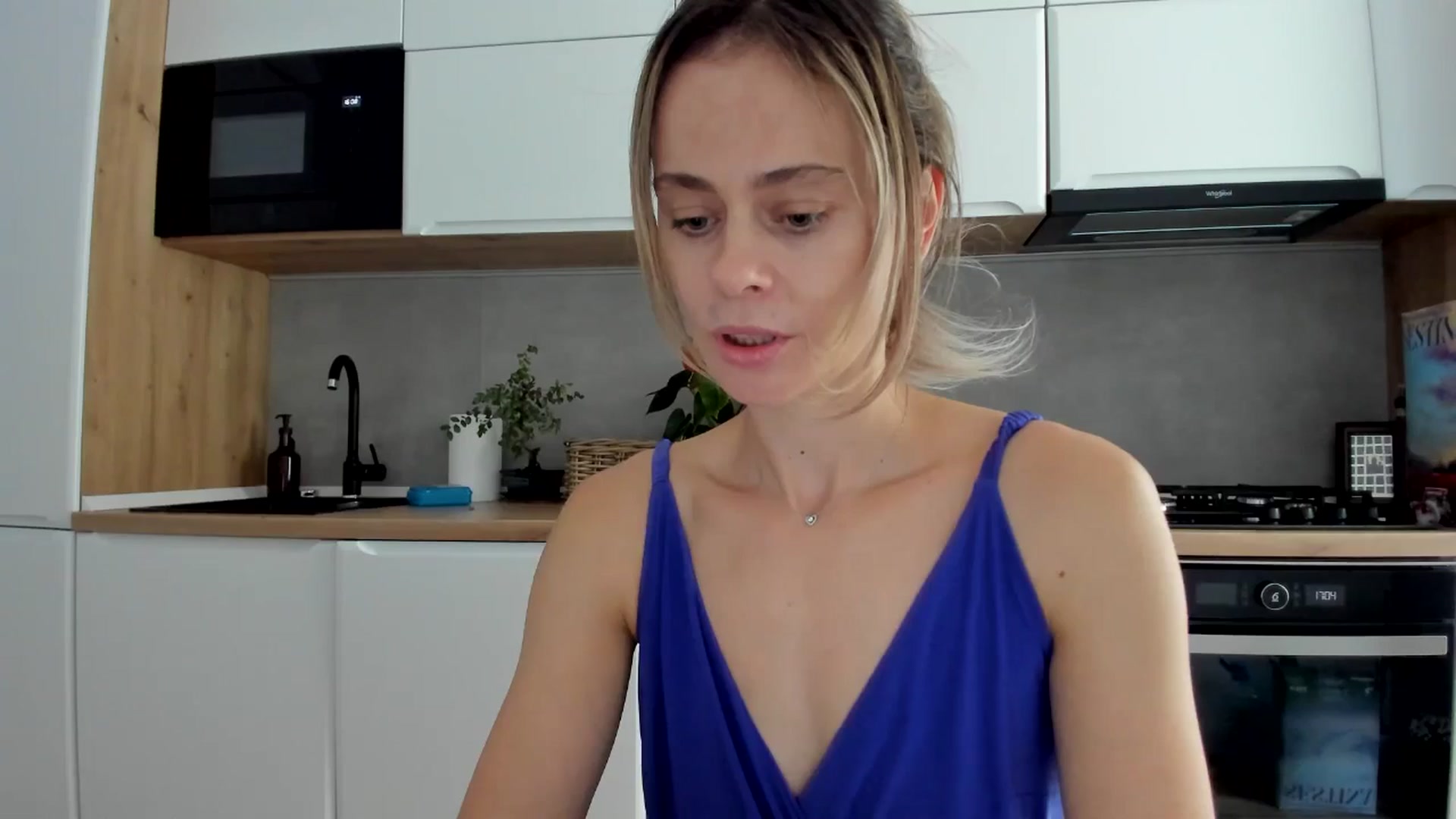 Gallery image thumbnail from DebbyPaige's myfreecams stream on, 09/16/2025, 14:13 image 17 of 20