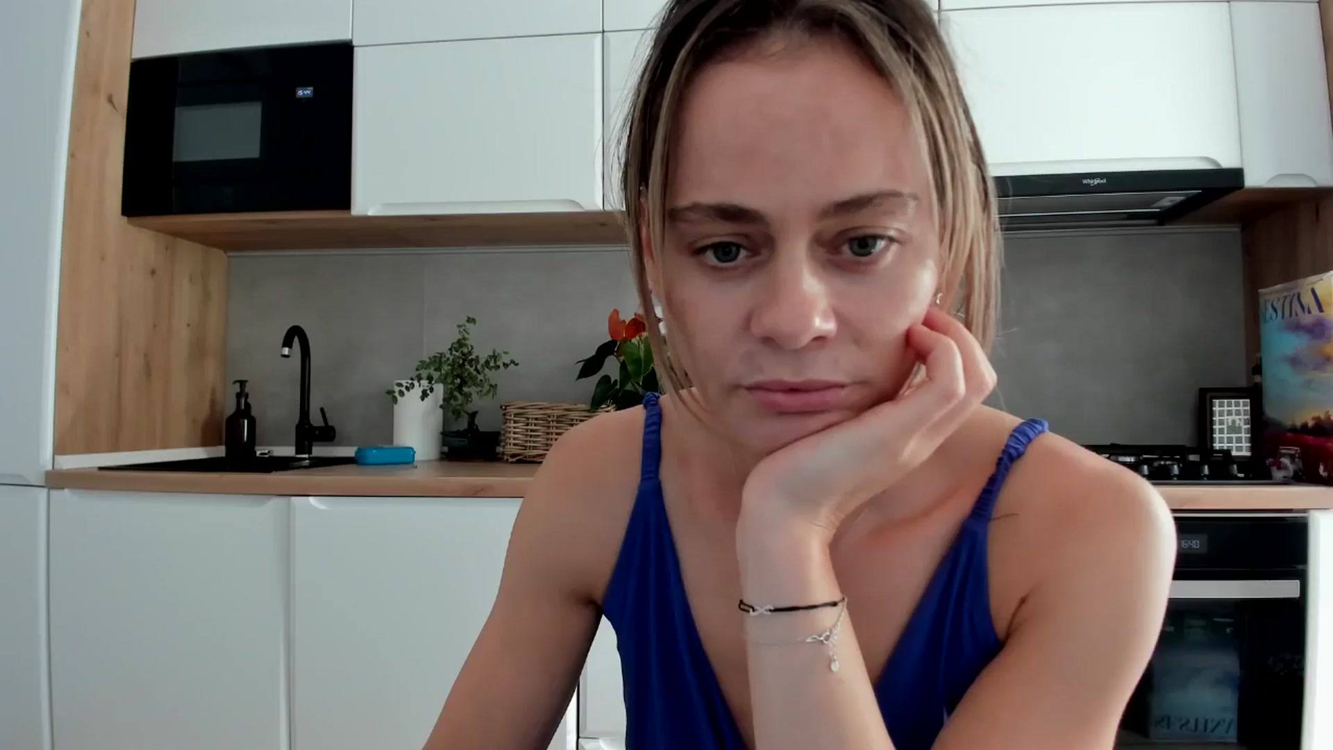 Gallery image thumbnail from DebbyPaige's myfreecams stream on, 09/16/2025, 14:13 image 3 of 20