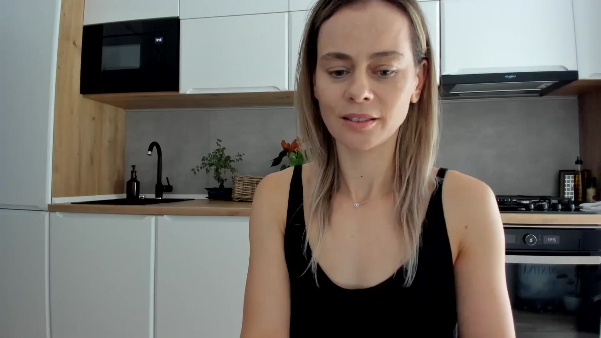 Gallery image thumbnail from DebbyPaige's myfreecams stream on, 09/21/2025, 13:14 image 1 of 20