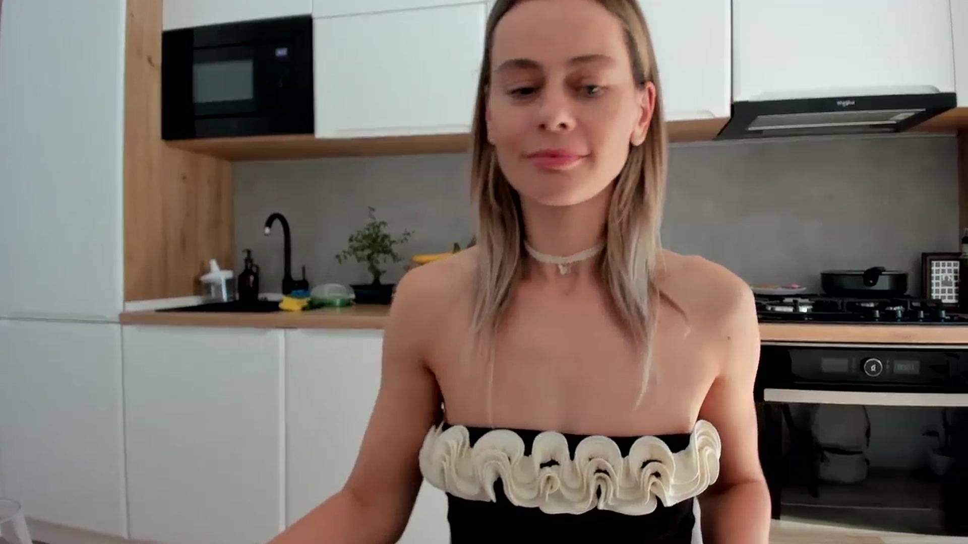 Gallery image thumbnail from DebbyPaige's myfreecams stream on, 09/24/2025, 14:20 image 14 of 20