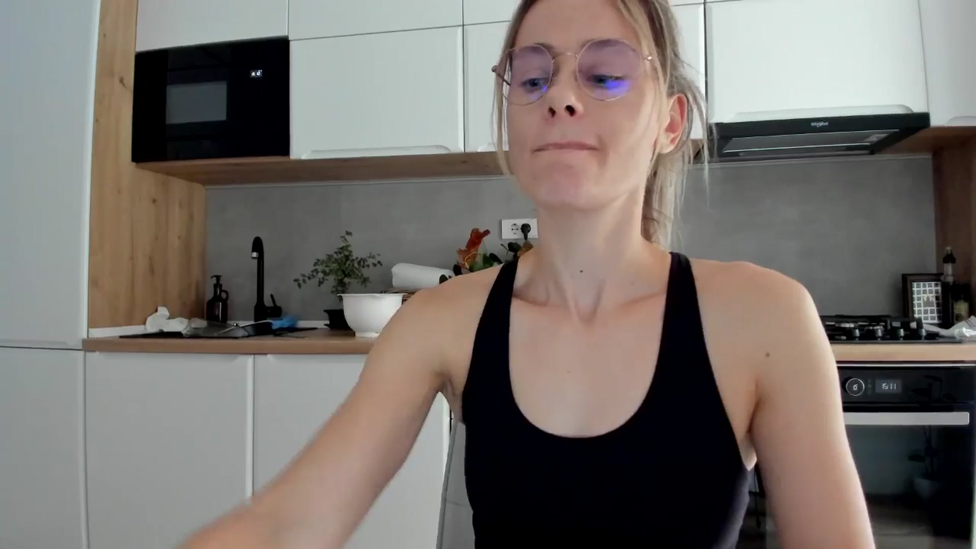 Gallery image thumbnail from DebbyPaige's myfreecams stream on, 09/25/2025, 13:36 image 13 of 20