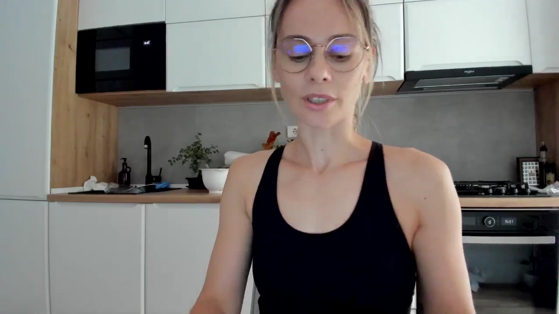 Gallery image thumbnail from DebbyPaige's myfreecams stream on, 09/25/2025, 13:36 image 15 of 20