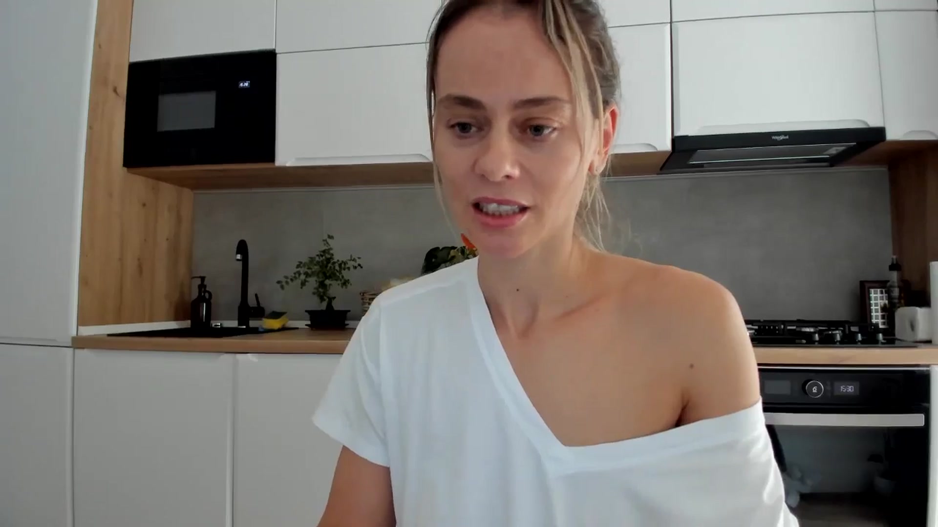 Gallery image thumbnail from DebbyPaige's myfreecams stream on, 09/26/2025, 12:37 image 18 of 20