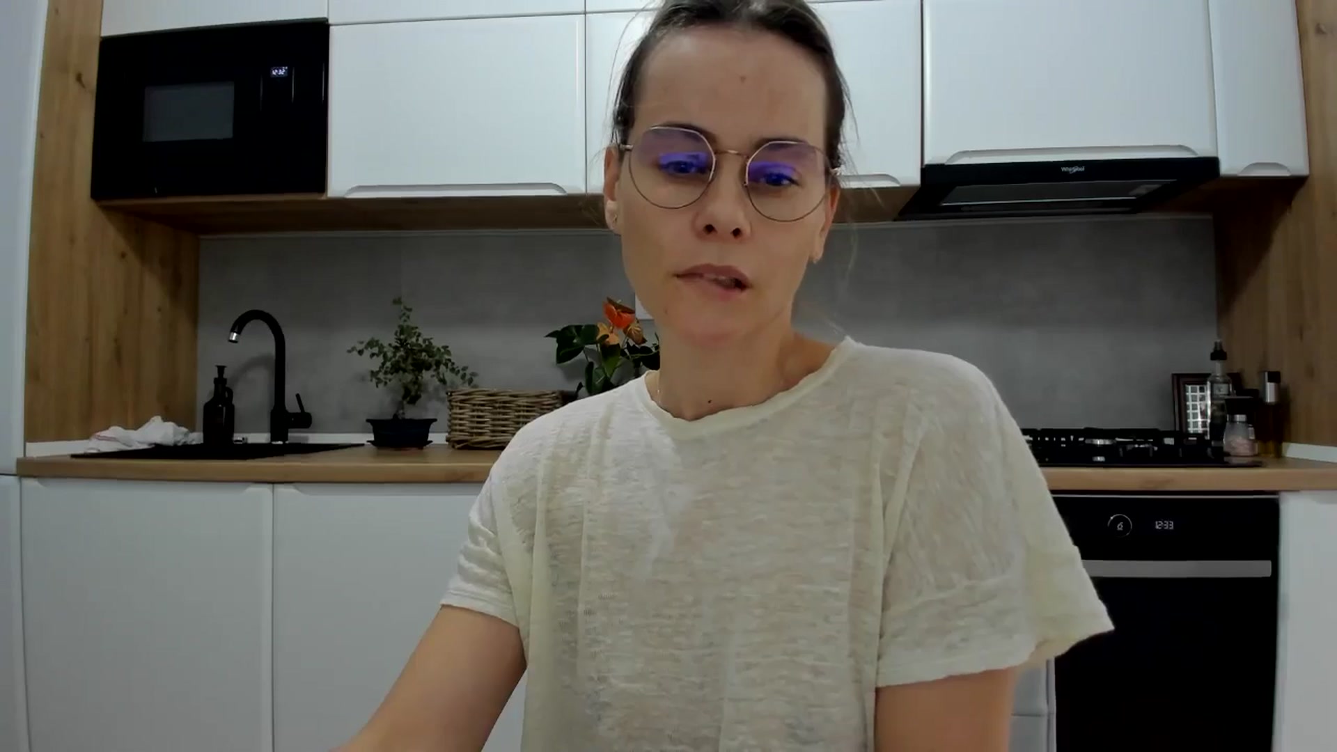 Gallery image thumbnail from DebbyPaige's myfreecams stream on, 10/02/2025, 11:29 image 6 of 20