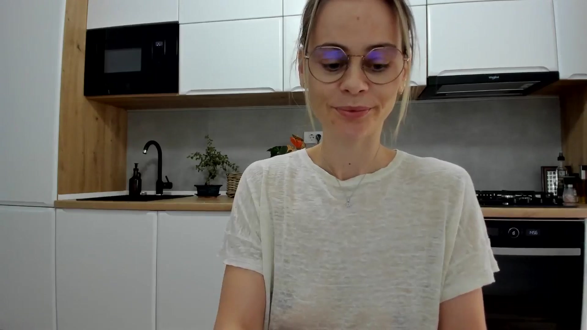 Gallery image thumbnail from DebbyPaige's myfreecams stream on, 10/02/2025, 13:41 image 3 of 20